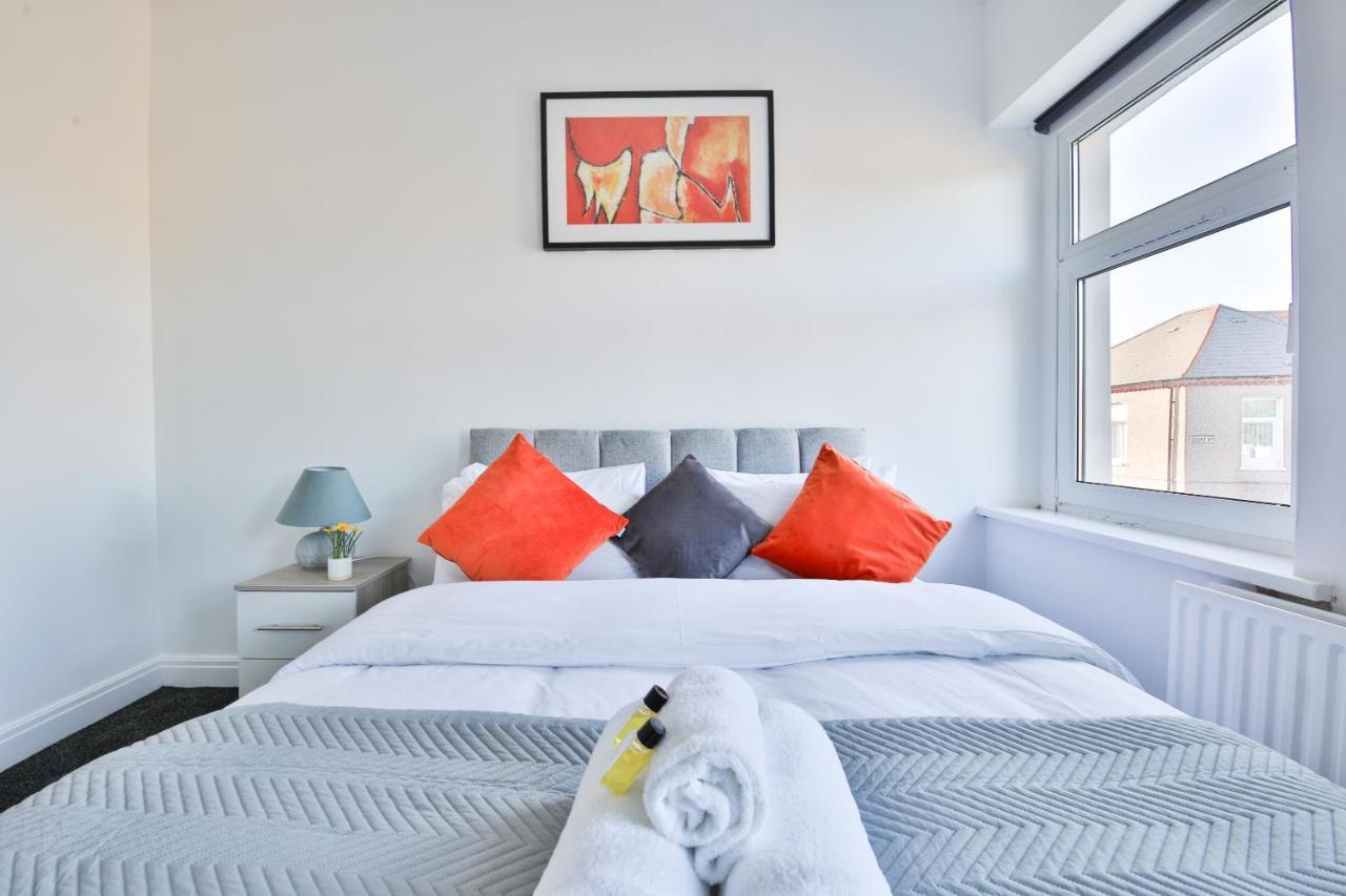 Spacious 3 Bedroom Close To Cardiff City Centre Exterior photo